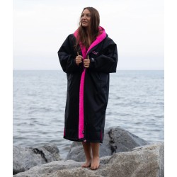poncho surf Dryrobe manches longues chaud et étanche black pink