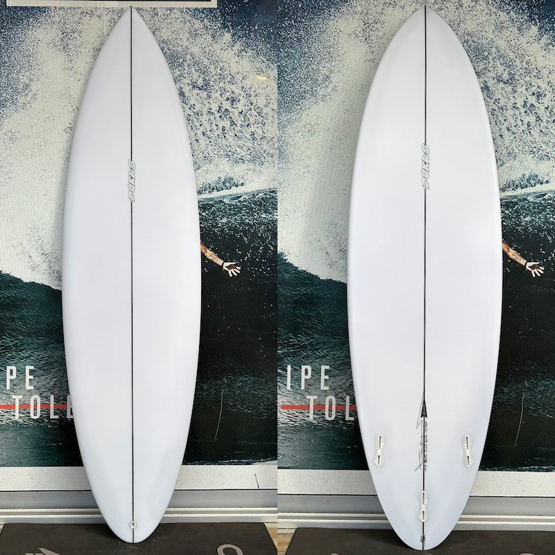 Planche de surf Pukas Space Oddity 6'3 par David Santos - Vue de pont et carène - 36.7L