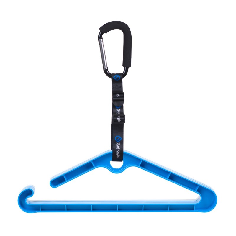 Cintre technique bleu Surflogic Wetsuit Hanger Double System avec son crochet rotatif classique et sa sangle